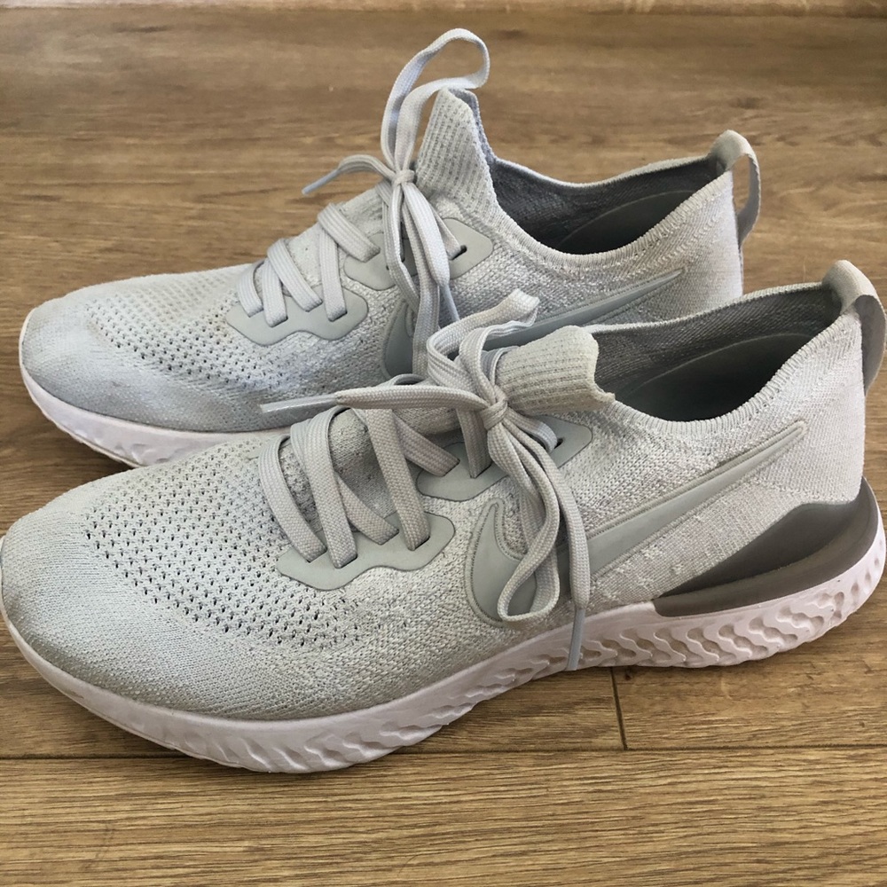 Like new Nike flyknit sneakers